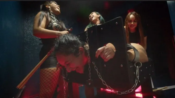 Inaraadoutrinadora - three queens and a plague