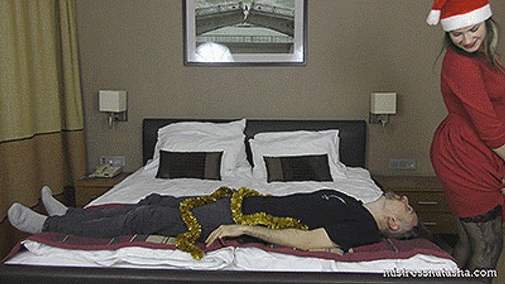 Mistress Natasha - Slava - Holiday Facesitting (Full HD)