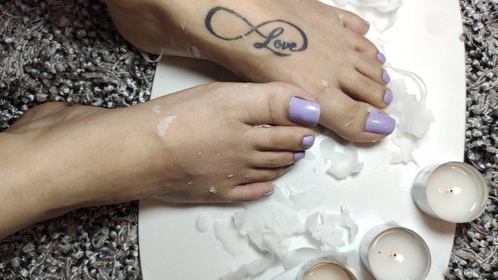 Dannagarciafeet - CANDLES ON THE FEET