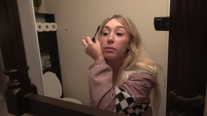 Baefight - Violet Rose vs Amber: The Cheerleader, Part 1