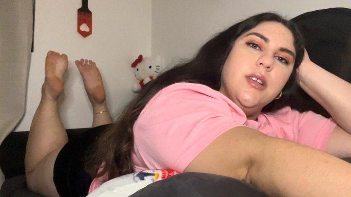 Pretttylillfeet - Feet in pose JOI