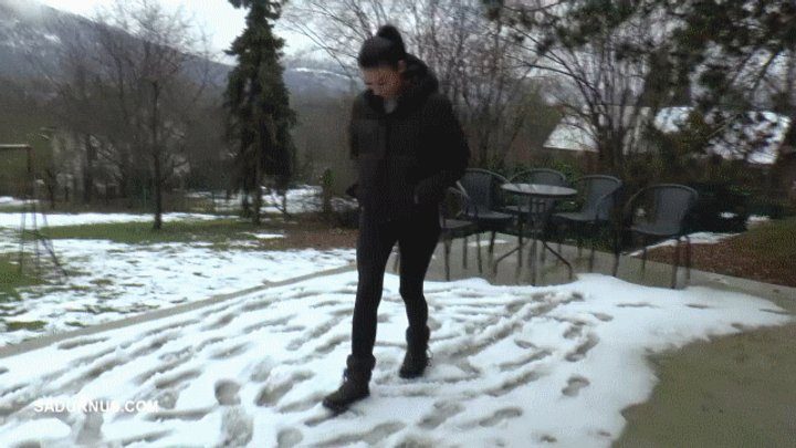 Sadurnus New Moon - Click for preview Mistress Natasa really likes winter, but it gets cold and she sit on the slave's warm face