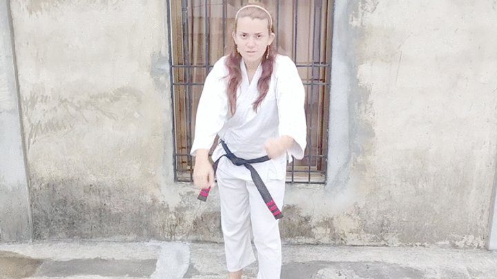 Martialartscouple - fighting with the camera LadyKenpo