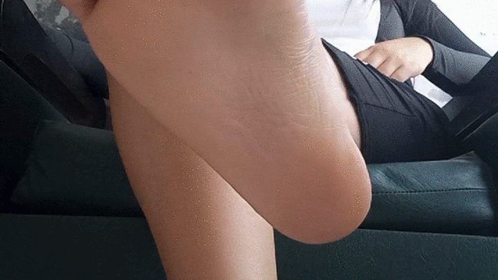 Oriidrk - Oriidrk sitting wearing a dress