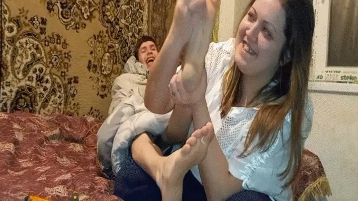 Appetizing Crumpet - Brought a boy to tickle MP4