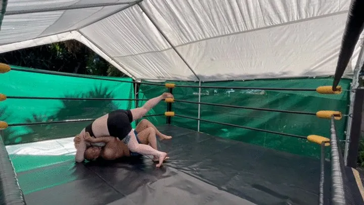 Carnal Combat - Carnal Combat: Bettie Brickhouse vs Flexin Danny MOV
