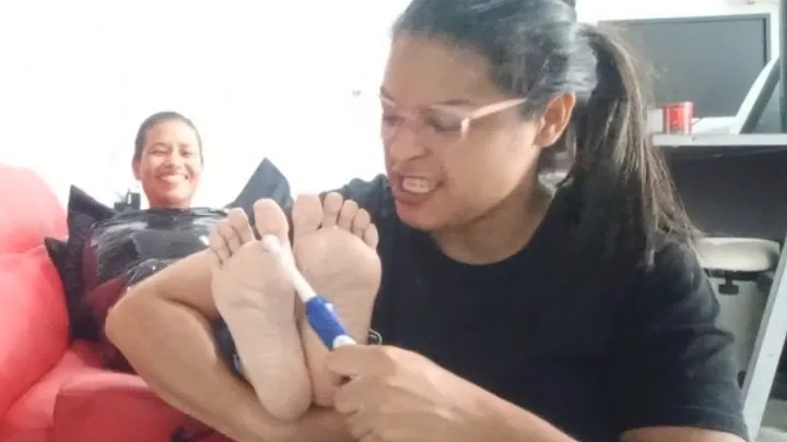 Tickling Touch - Tickling new model Aliany's soles