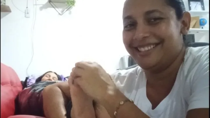 Tickling Touch - Nola's return: Tickle the soles