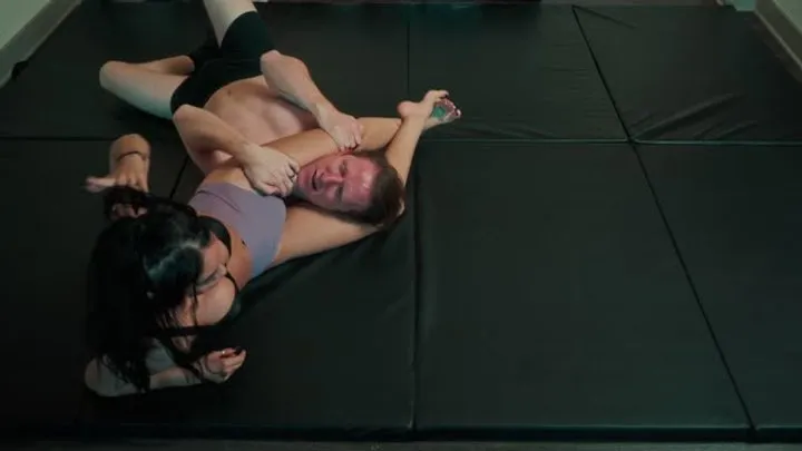 Koven Studios - Fun Wrestle Domme (4k)