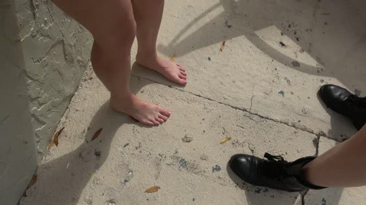 Baefight - Aaliyah vs Amber: Blond Toes