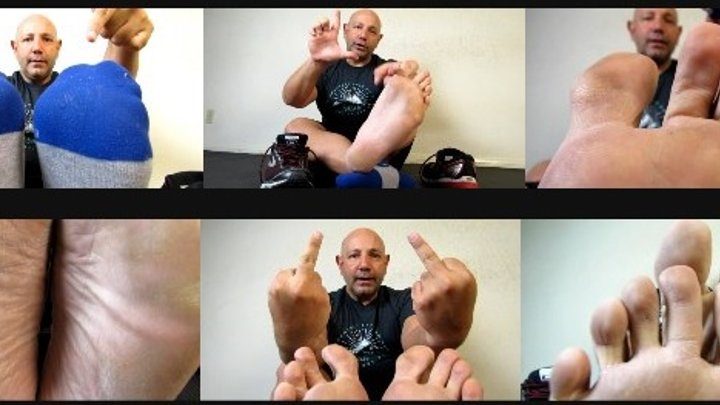 King Leo - Loser's Lick BIG Feet