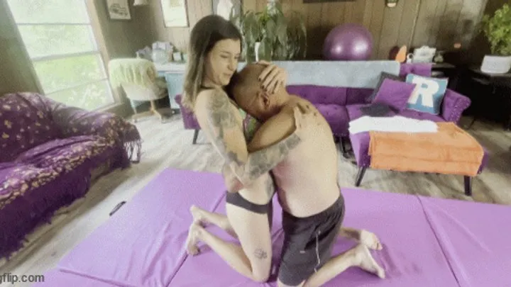Grappling Gals - GR 469 Greasy Rose vs Bob Earl mp4