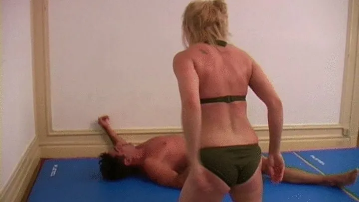 Real Female Wrestlers - HARD FIGHT - CLIP 03