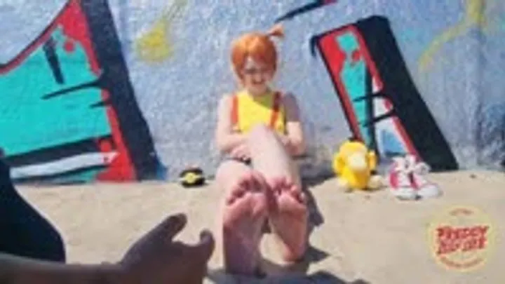 Freddy Lowlife - Kiki The Cosplayer Has Her Feet Tickled In Public