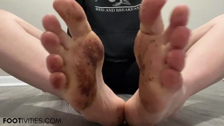Ivys Feet - DIRTY FEET IN YOUR FACE POV