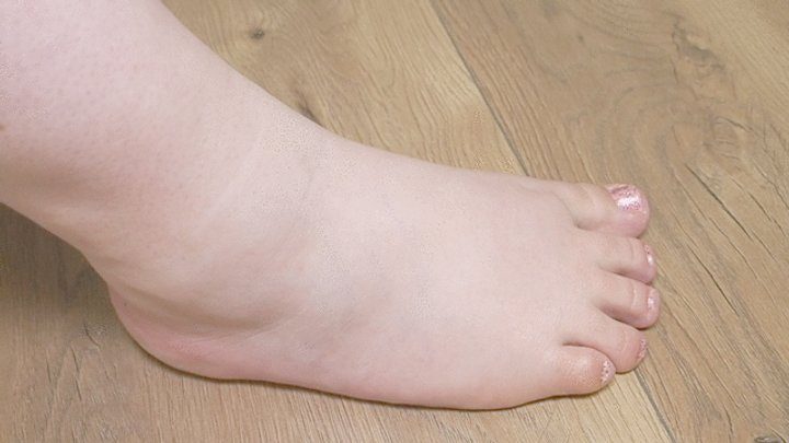 Anastasia Gree Clip Store - #9 BBW feet (no sound)