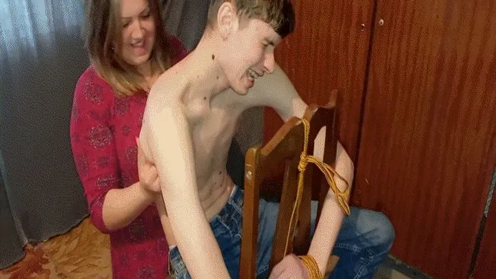 Appetizing Crumpet - Skinny boy for tickling MP4
