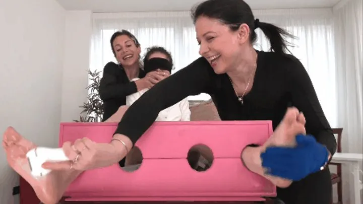 Tickling And Laughing Experiences - The tickling disenchantment ( 2 PART )