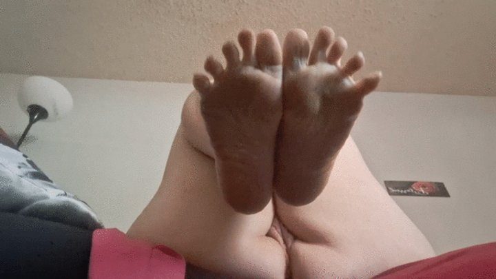 Nikkisexysweet - My feet