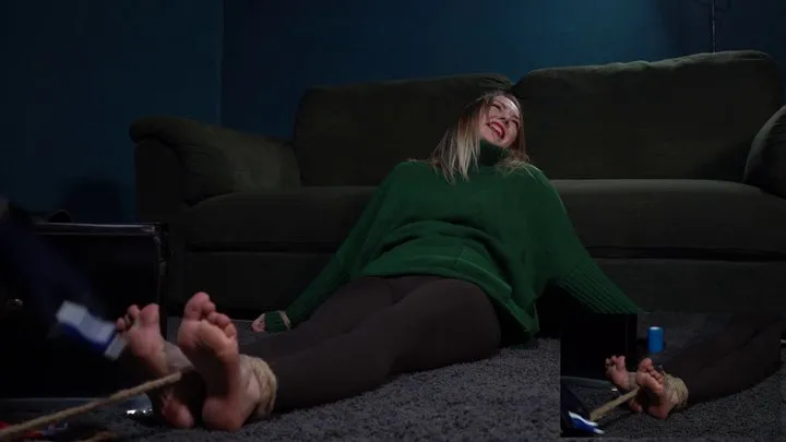 Altgirlsbound - 4007 Dolly Rosa in Tickled in Green