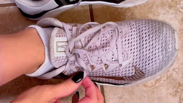 Averywithtoes - Taking off my EXTRA sweaty gym socks and shoes - HD