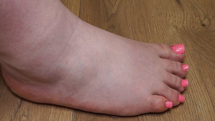Anastasia Gree Clip Store - #2 BBW foot with pink pedicure (no talking)