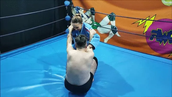 The Russian Amazons - Adriana in blue gi wrestles a big guy