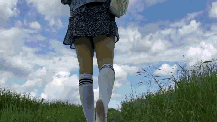Jeanette And Alex - Snow-White Knee-Highs and the Dust of the Road SD