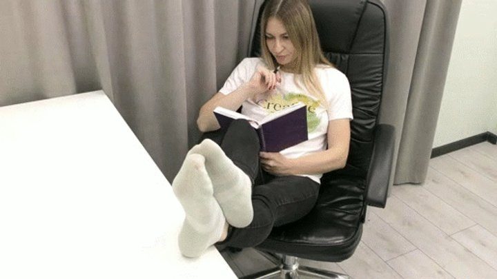 Walhalla Street - Dirty and sweaty socks MP4 HD 720p