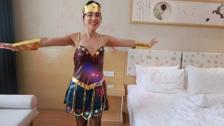 Cgbf - Chinese old Wonder Woman gets tickled