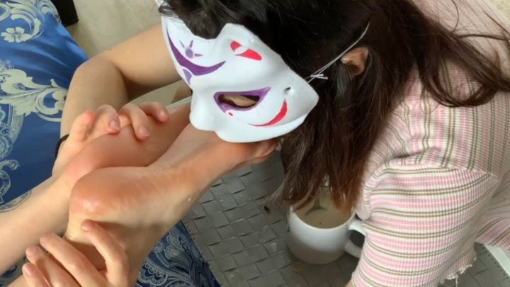 Mistress Amarena - My kitten slave drink her milk from my feet