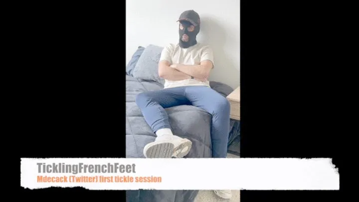 Tickling French Feet - Mdecack first tickle session (mobile)