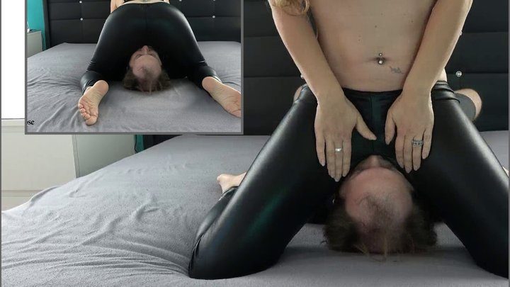 Annika Rose - Facesitting deluxe!