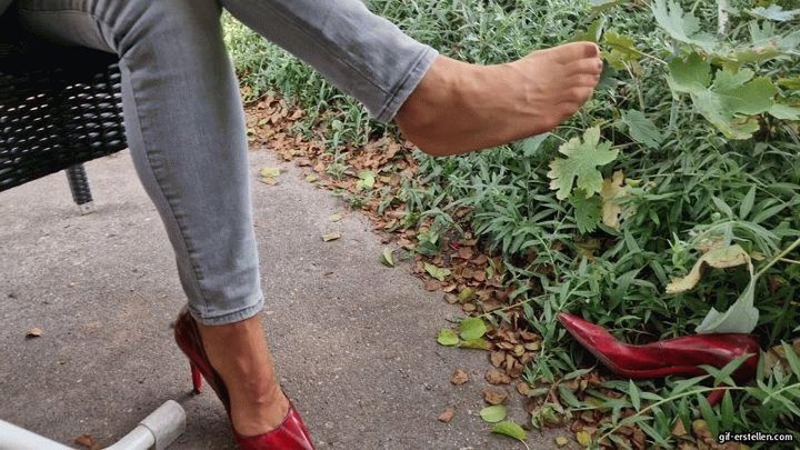 Helenas Feet High Heels Tights Legs - Shoe theft and orange in the shoe HD mp4 1920x1080