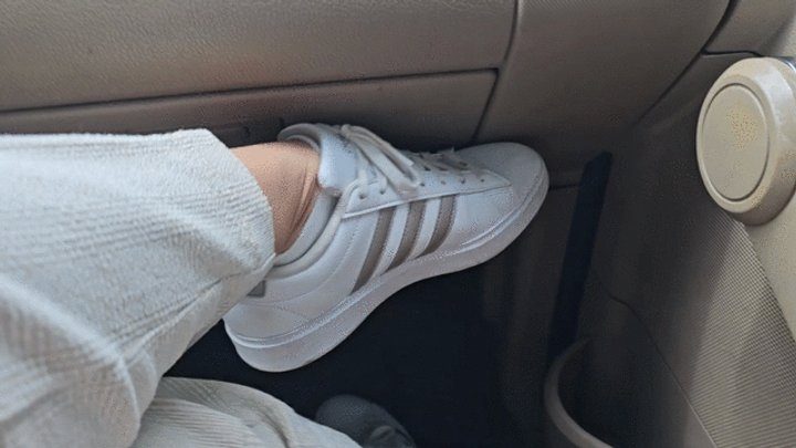 Foot Fetish Paradise - Milah Arches Arcos Viajeros 6 Sneakers and Socks