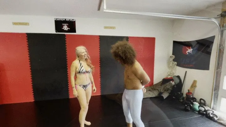 Fantasy Fight Girls By Ssp - FFGMIX Mochas Turn wmv