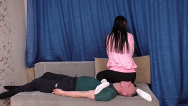 Furious Girls - Sports girl in black leggings smothers sissy boy, vf2924x 1080p