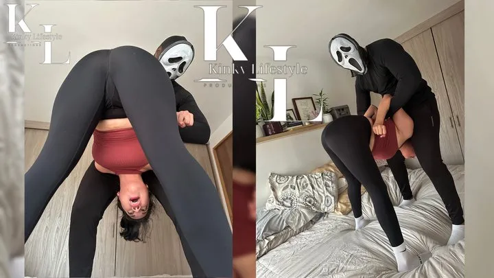 Kinkylifestyle - The Pedigree Hunter: Simona's Turn (Mixed Wrestling, Red TankTop, Black Leggings, RolePlay)