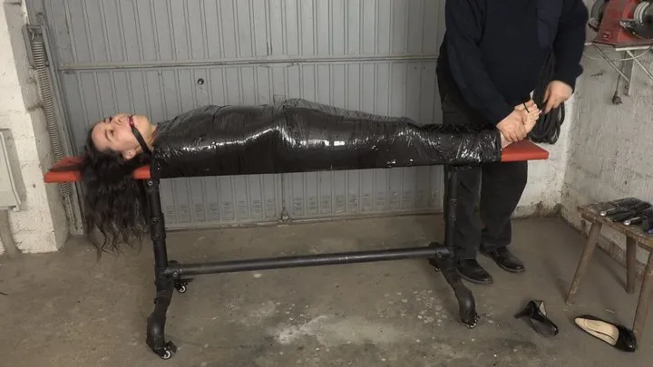 Fetish Garage - Mummified feet brushing