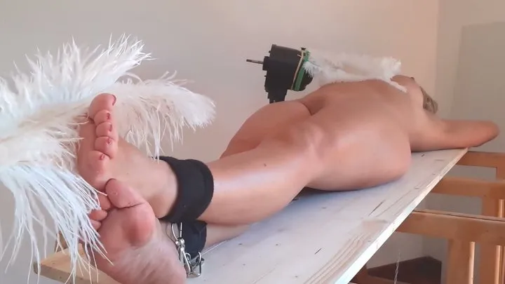 Smwife - Second compilation of only feet tickling scenes in various Superfox adventures - strictly with Superfox completely naked