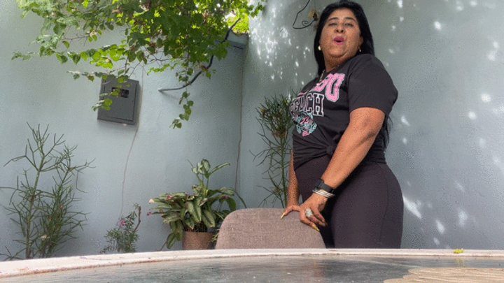 Foot Fetish Paradise - Balbina Big Feet and Big Soles Lovers Paradise