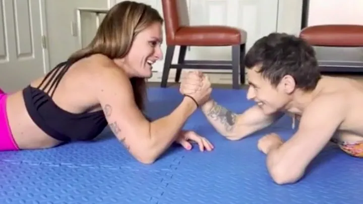 Wrestler Emma Switch - Tapered Physique and Emma Switch armwrestling, strength tests and abdominal worship