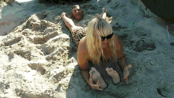 Princess Of Volcanoes - Tickling fun on the beach MP4 (1280x720) FHD
