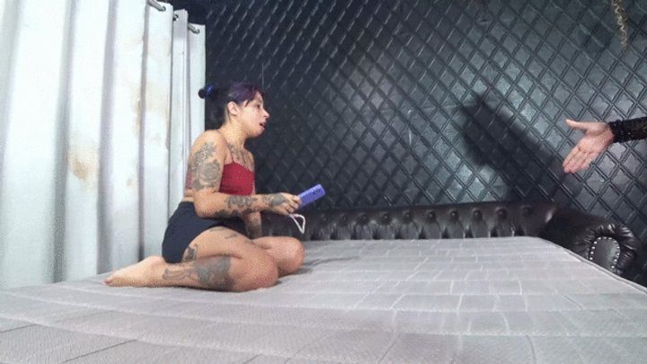 Goddess Scarlet White - BRUNETTE ROUND ASS FACE SITTING By BELLA BELLY and CLEOPATRA Cam By Aline Full hd