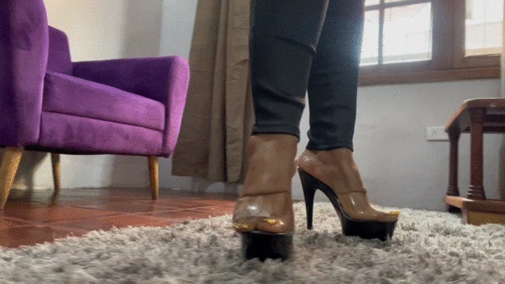 Foot Fetish Paradise - Balbina Big FeetGoddess on sexy black pleaser heels