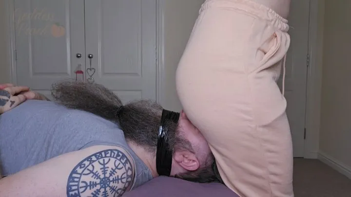 Goddesspeach - Slave doesn't like my vegetably farts