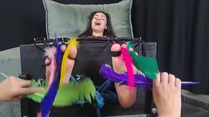 Brazilian Tickling Site - Ticklish Viviane - VIVIANE IN STOCKS - 4K