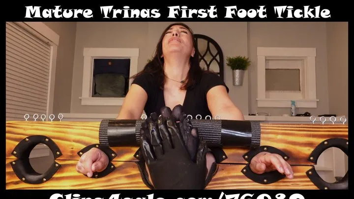The Tickle Room - Mature Trinas First Foot Tickle!