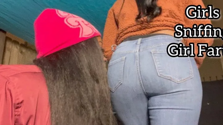 Melaninfarts - Gassy Girls Sniffing each other farts outside