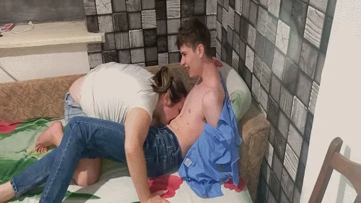 Appetizing Crumpet - Great random fun MP4